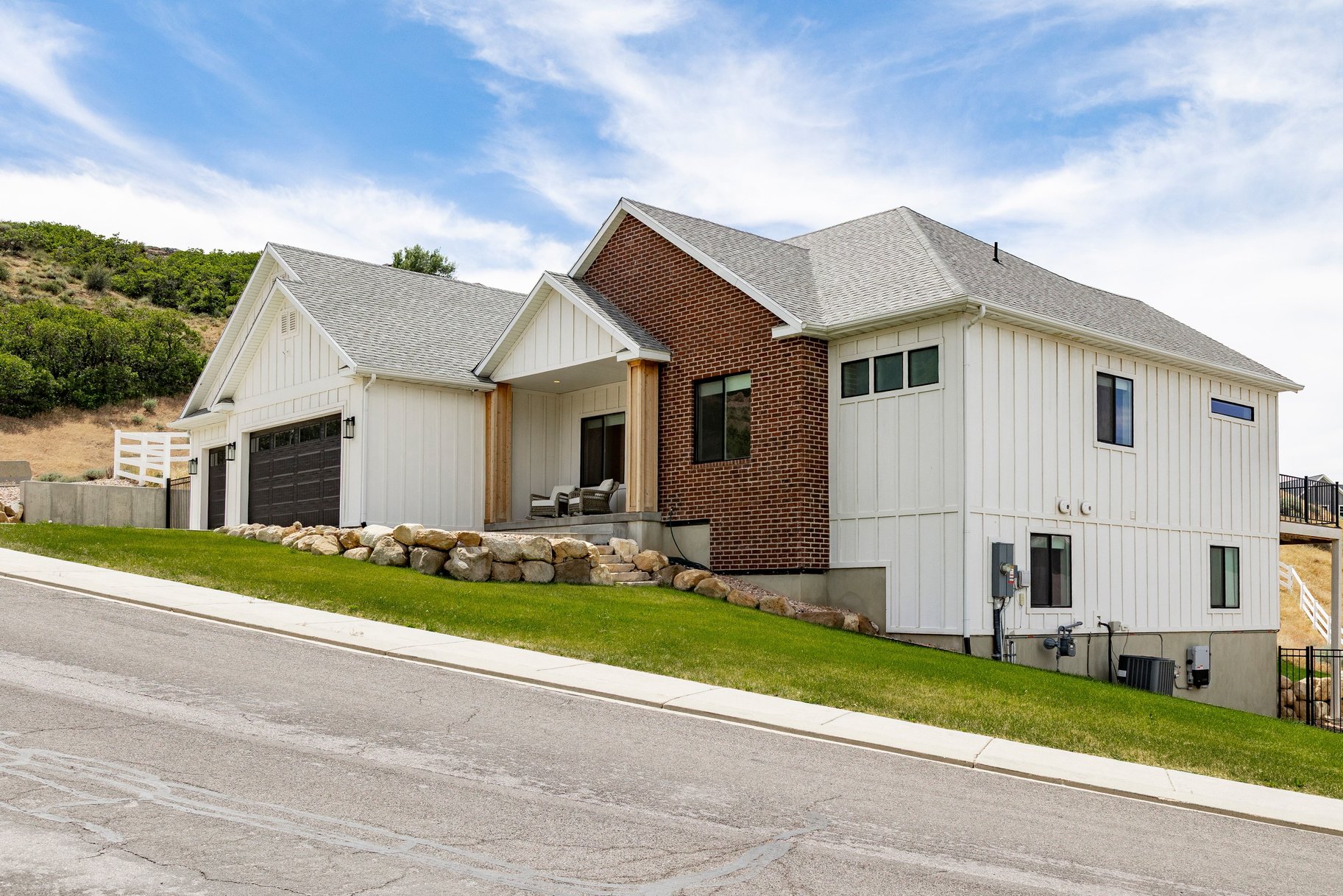  Custom Home with Fully Finished ADU Near Golf, Trails & Mountain Views - 物件實景