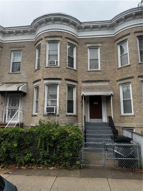 Brooklyn, New York, 11203, United States, 5 Bedrooms Bedrooms, ,3 BathroomsBathrooms,Residential,For Sale,1935730