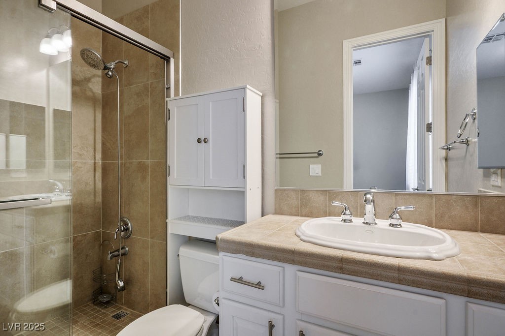 Henderson, Nevada, 89044, United States, 5 Bedrooms Bedrooms, ,5 BathroomsBathrooms,Residential,For Sale,2003253