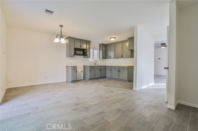 Los Angeles, California, 90059, United States, 3 Bedrooms Bedrooms, ,3 BathroomsBathrooms,Residential,For Sale,2013041