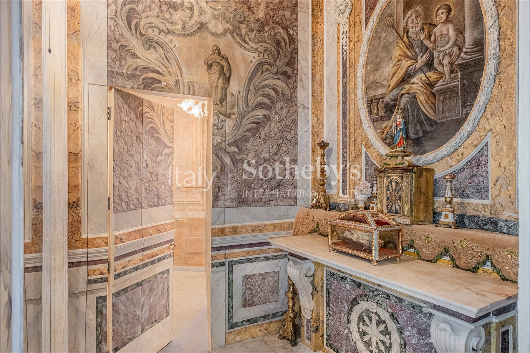  Monumental historic mansion in the heart of Naples - 物件實景