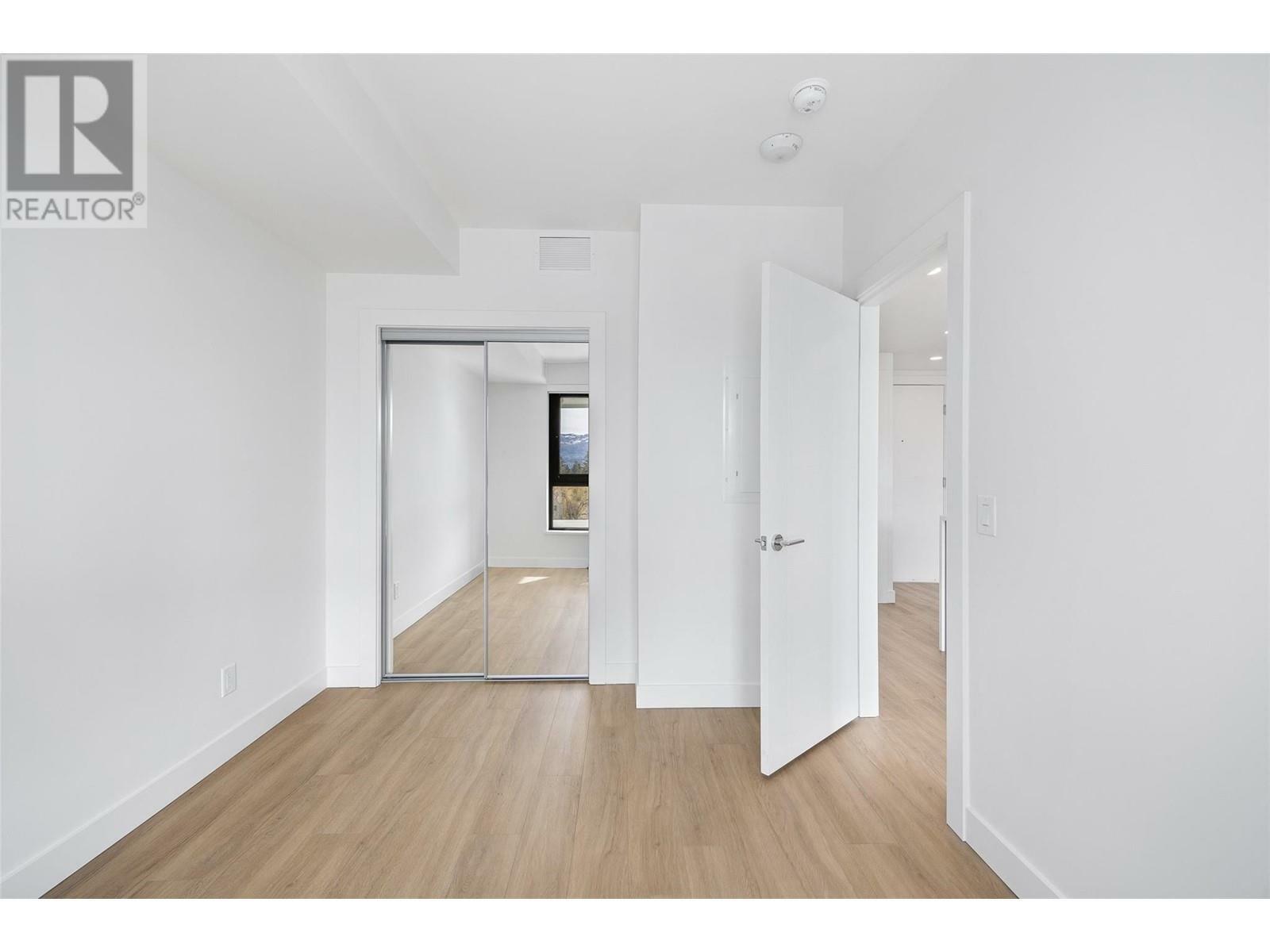 KELOWNA, British Columbia, V1W 3L2, CA, 1 Bedroom Bedrooms, ,1 BathroomBathrooms,Residential,For Sale,1837031