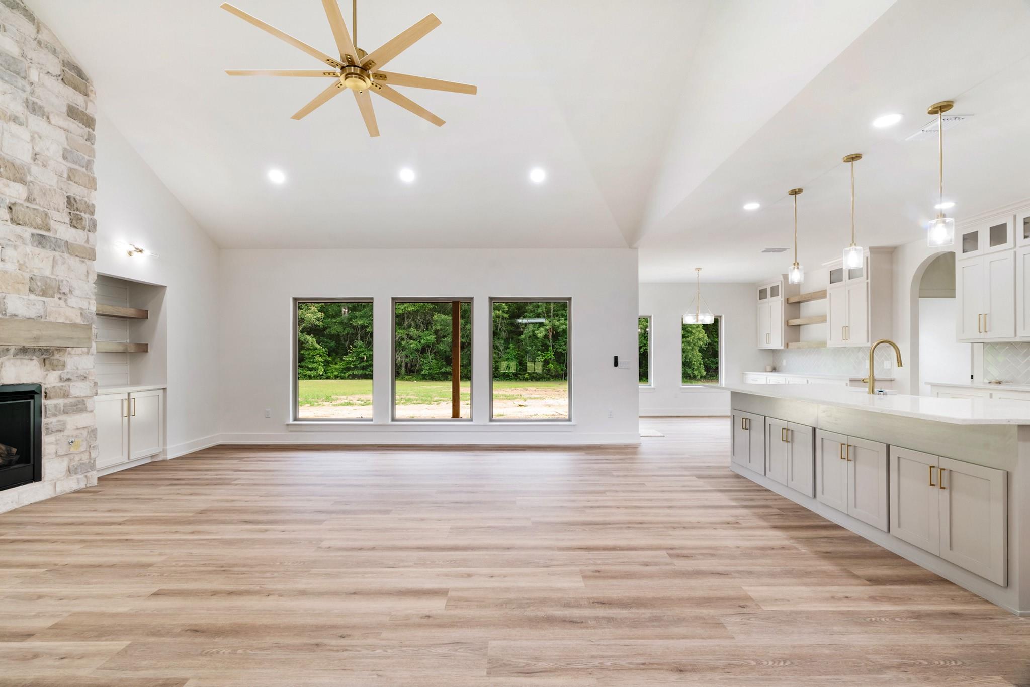 Blossom, Texas, 75416, United States, 4 Bedrooms Bedrooms, ,3 BathroomsBathrooms,Residential,For Sale,2049221