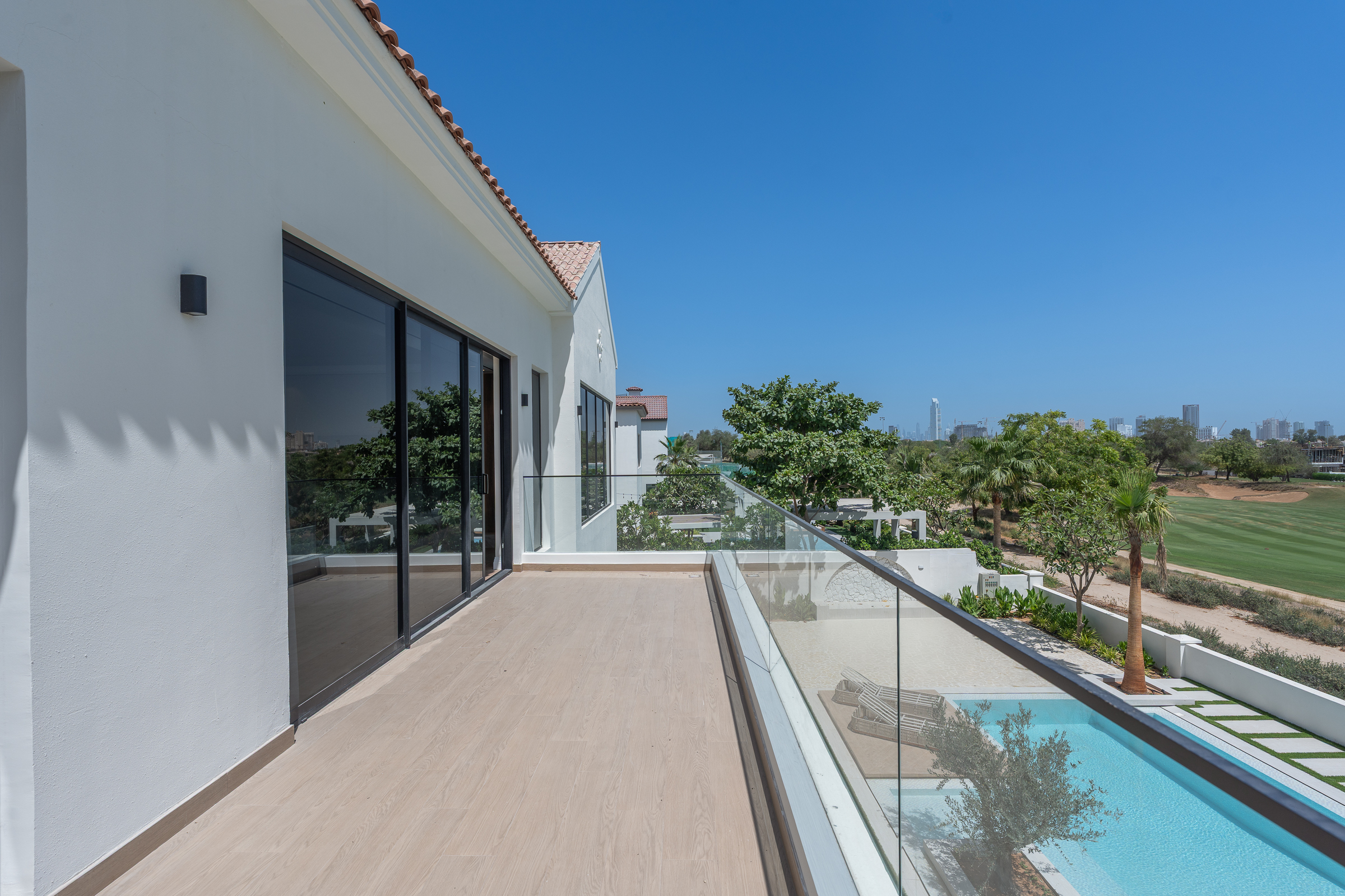  Spacious Fully Upgraded Villa in JGE - 物件實景