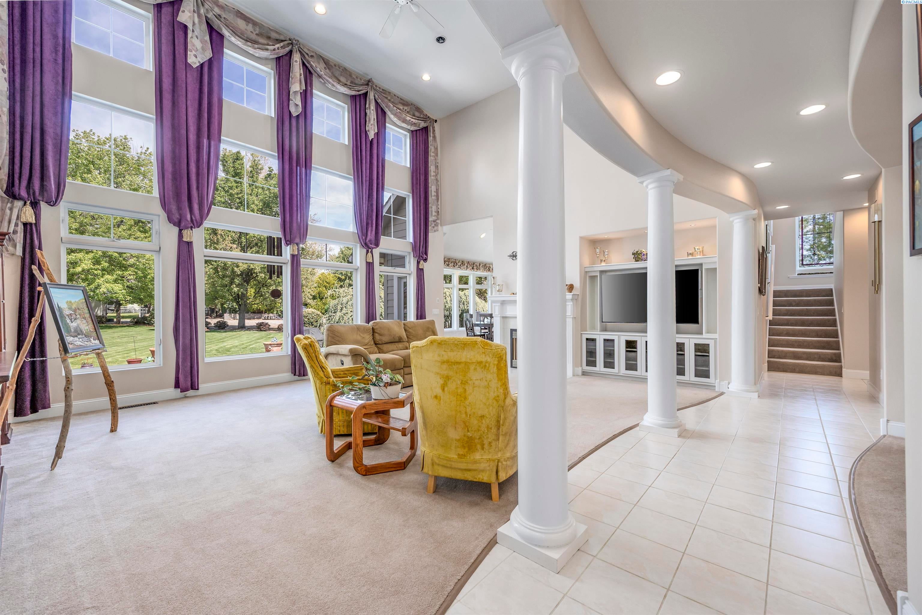 Pasco, Washington, 99301, United States, 3 Bedrooms Bedrooms, ,3 BathroomsBathrooms,Residential,For Sale,1979985