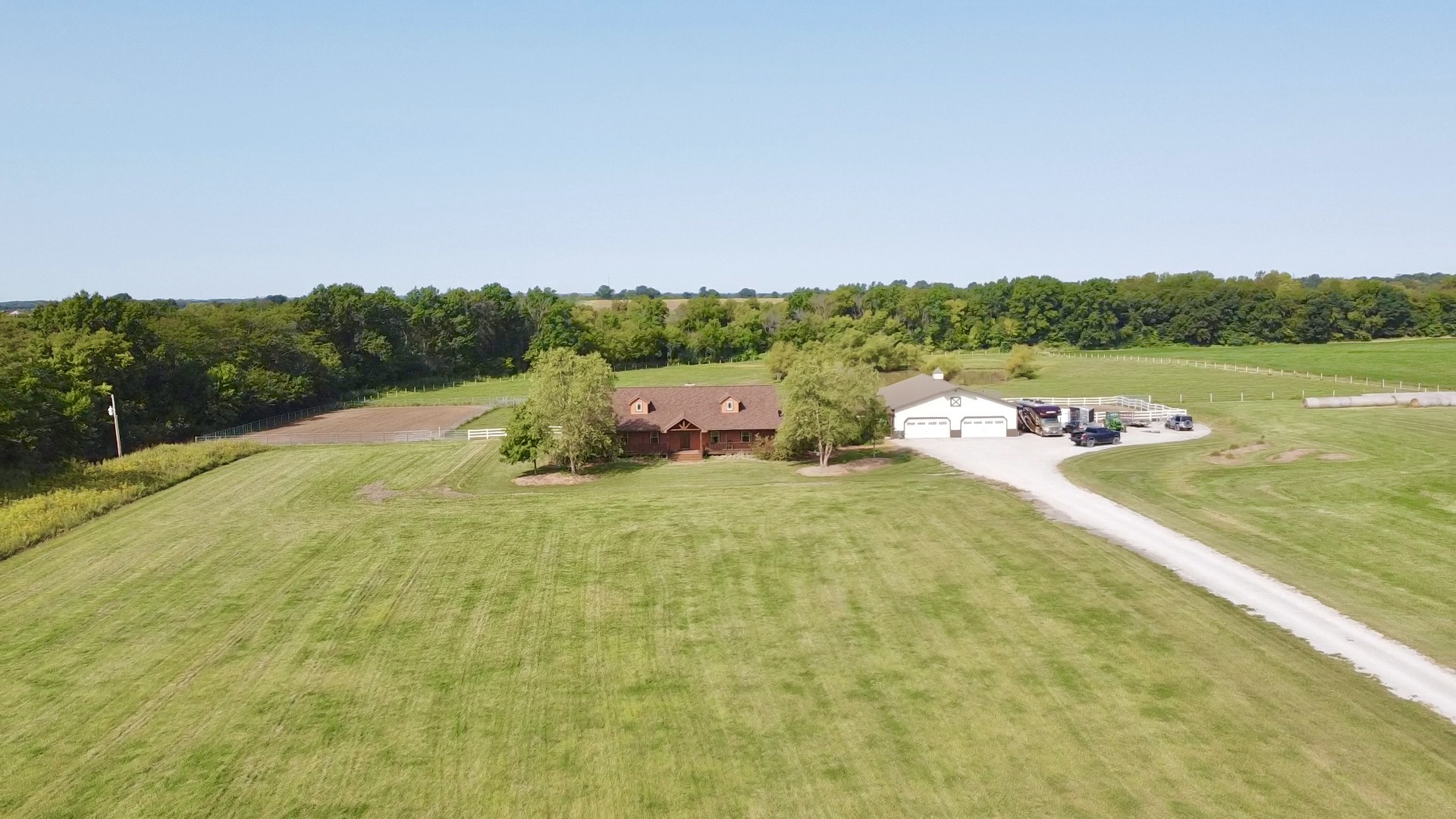 Chillicothe, Missouri, 64601, United States, 3 Bedrooms Bedrooms, ,3 BathroomsBathrooms,Residential,For Sale,1924445