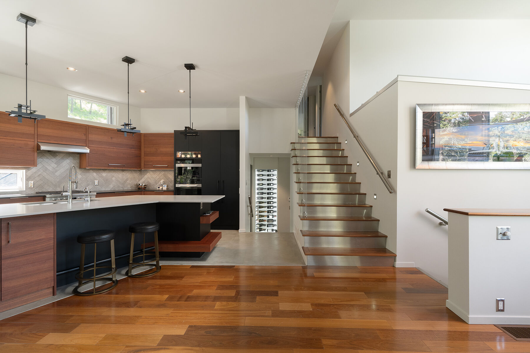  Architectural Glenmore Home - 物件實景