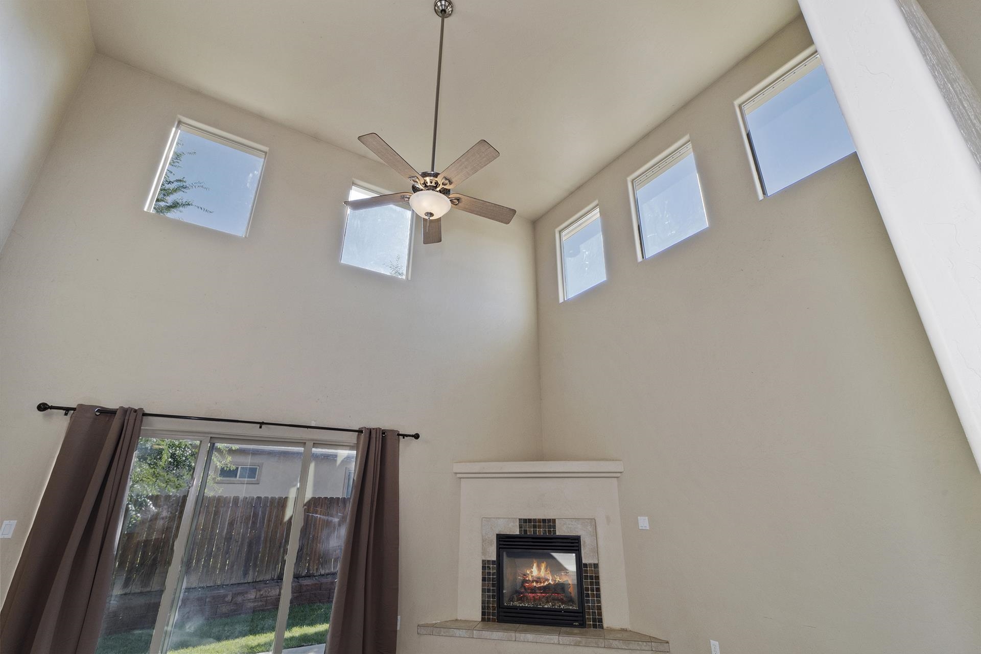 Fruita, Colorado, 81521, United States, 5 Bedrooms Bedrooms, ,3 BathroomsBathrooms,Residential,For Sale,1982065