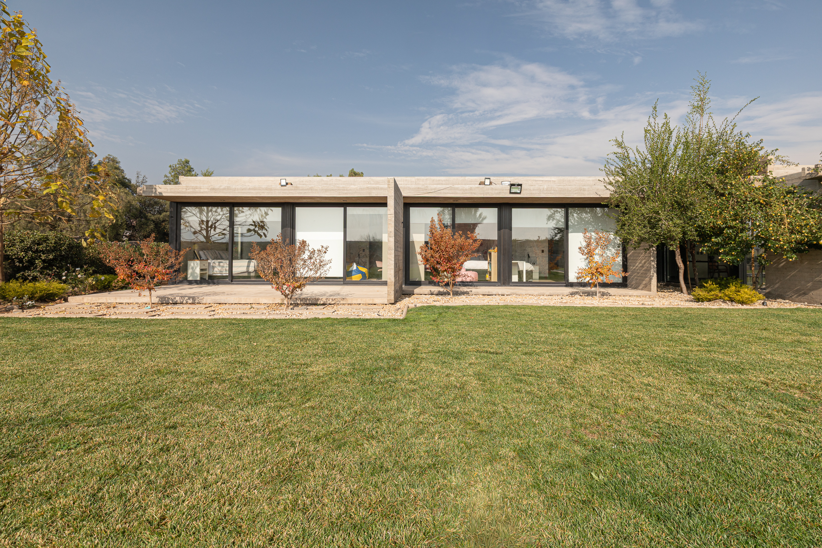  Modern 4-Bedroom Home in Las Brisas Gated Community - 物件實景
