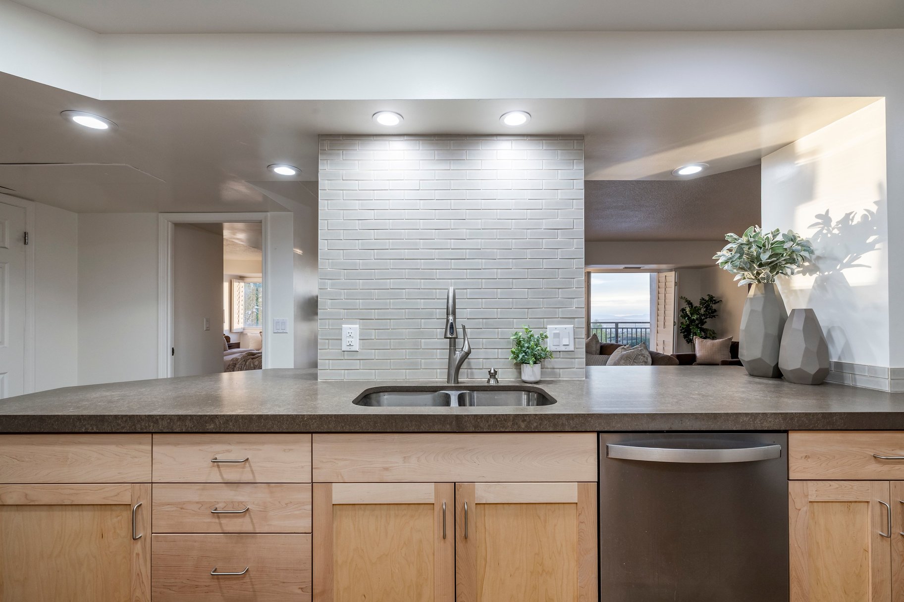  Spacious Canyon Crest Condo with Sweeping Valley Views - 物件實景