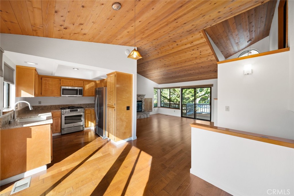 Cambria, California, 93428, United States, 3 Bedrooms Bedrooms, ,3 BathroomsBathrooms,Residential,For Sale,2002995