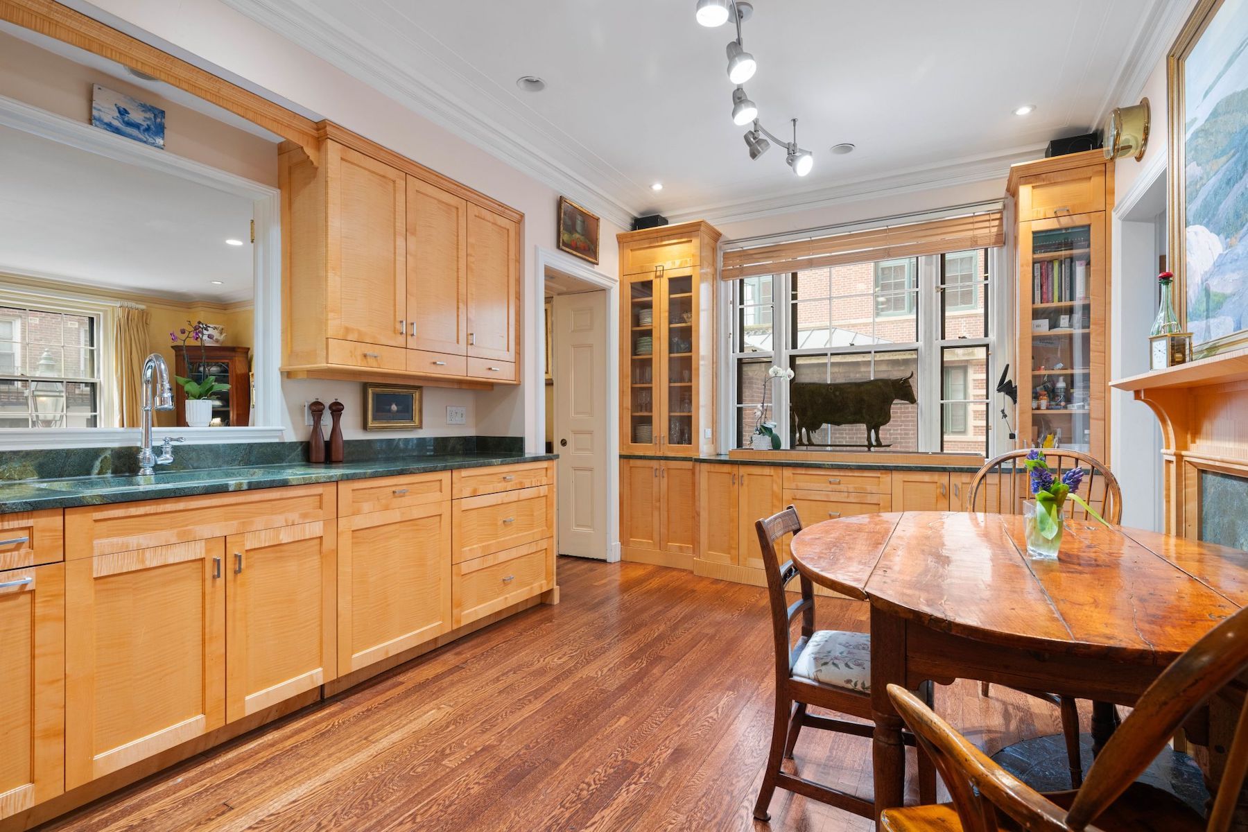  101 Chestnut Street, Unit E, Boston, MA, 02108 - 物件實景