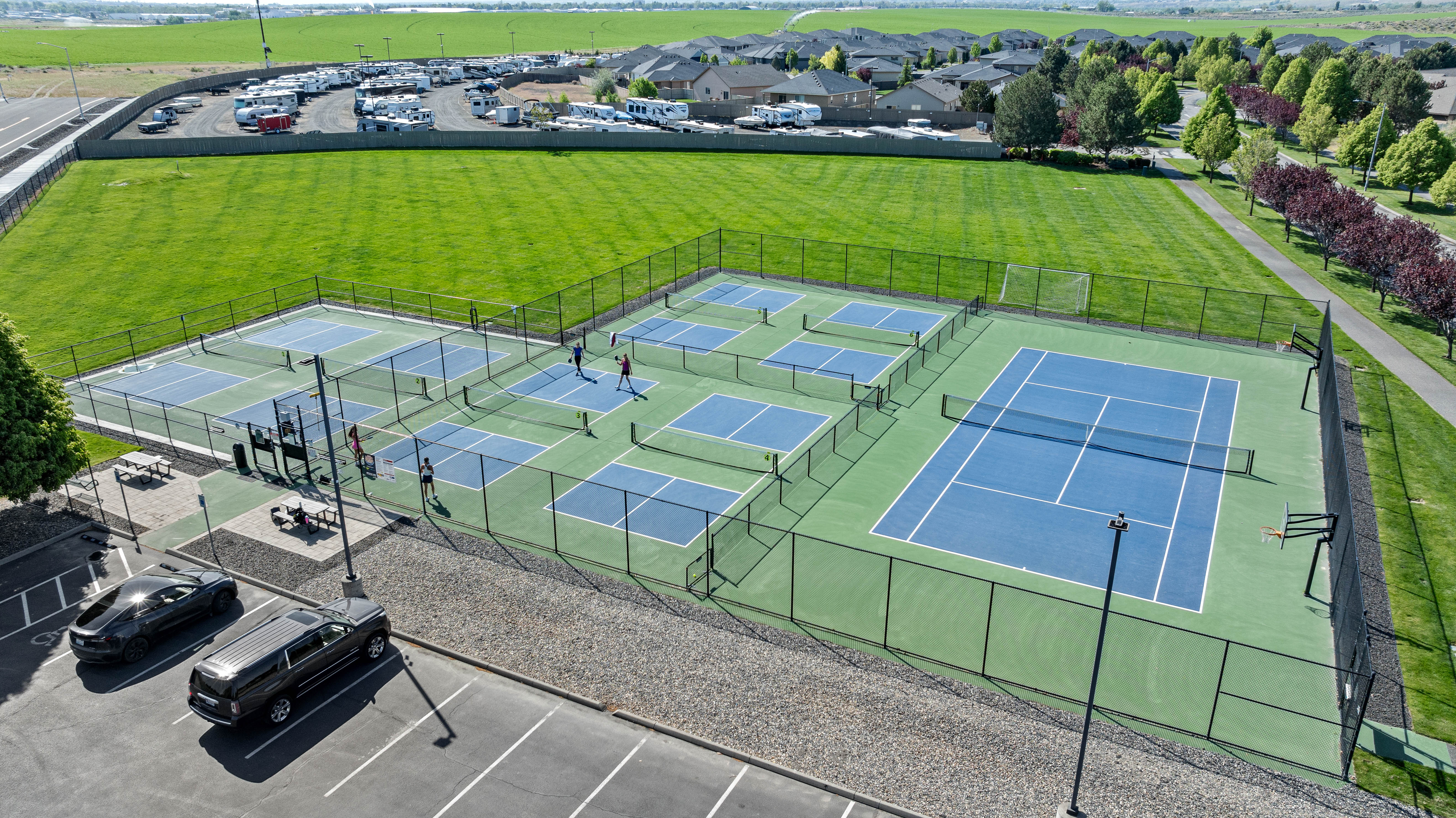  Pool, Course Frontage, Outdoor Kitchen &More - 物件實景