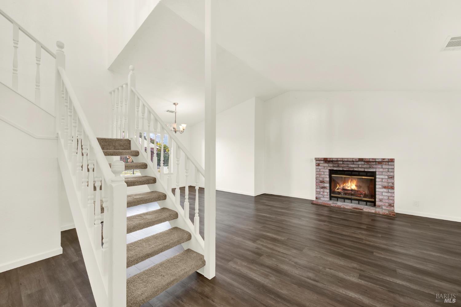 Suisun City, California, 94585, United States, 4 Bedrooms Bedrooms, ,3 BathroomsBathrooms,Residential,For Sale,1989604