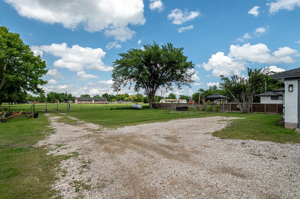 Lucas, Texas, 75002, United States, 4 Bedrooms Bedrooms, ,3 BathroomsBathrooms,Residential,For Sale,1837017