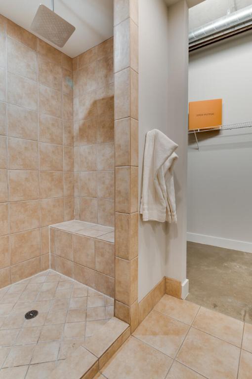 Austin, Texas, 78703, United States, 1 Bedroom Bedrooms, ,1 BathroomBathrooms,Residential,For Sale,1957666