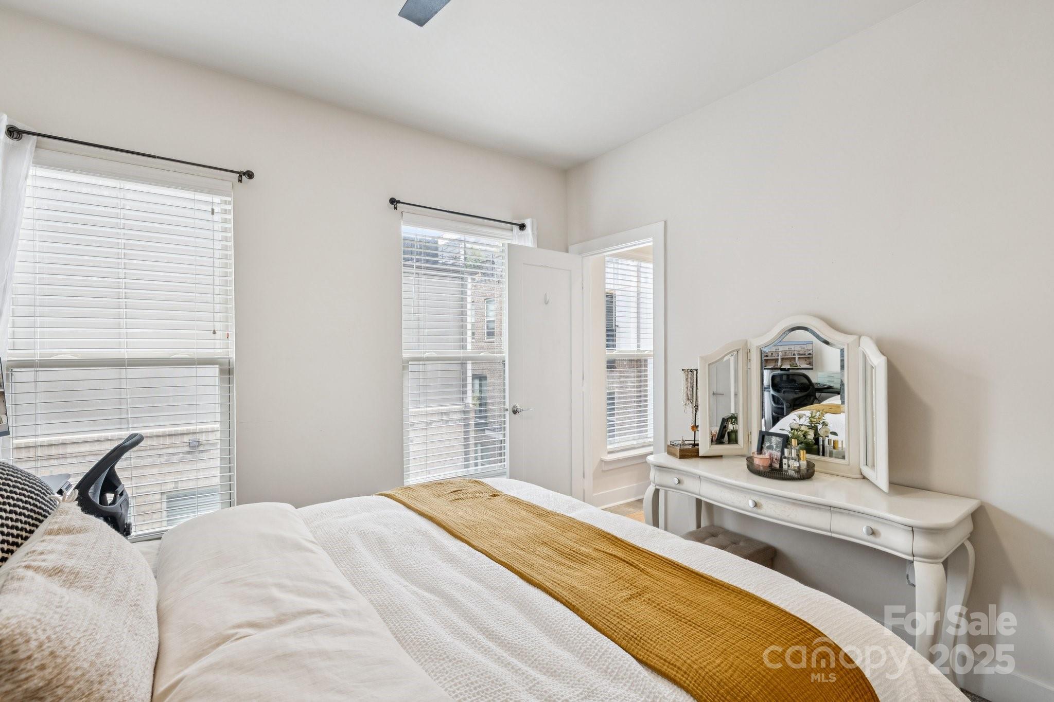 Charlotte, North Carolina, 28204, United States, 3 Bedrooms Bedrooms, ,4 BathroomsBathrooms,Residential,For Sale,1958271