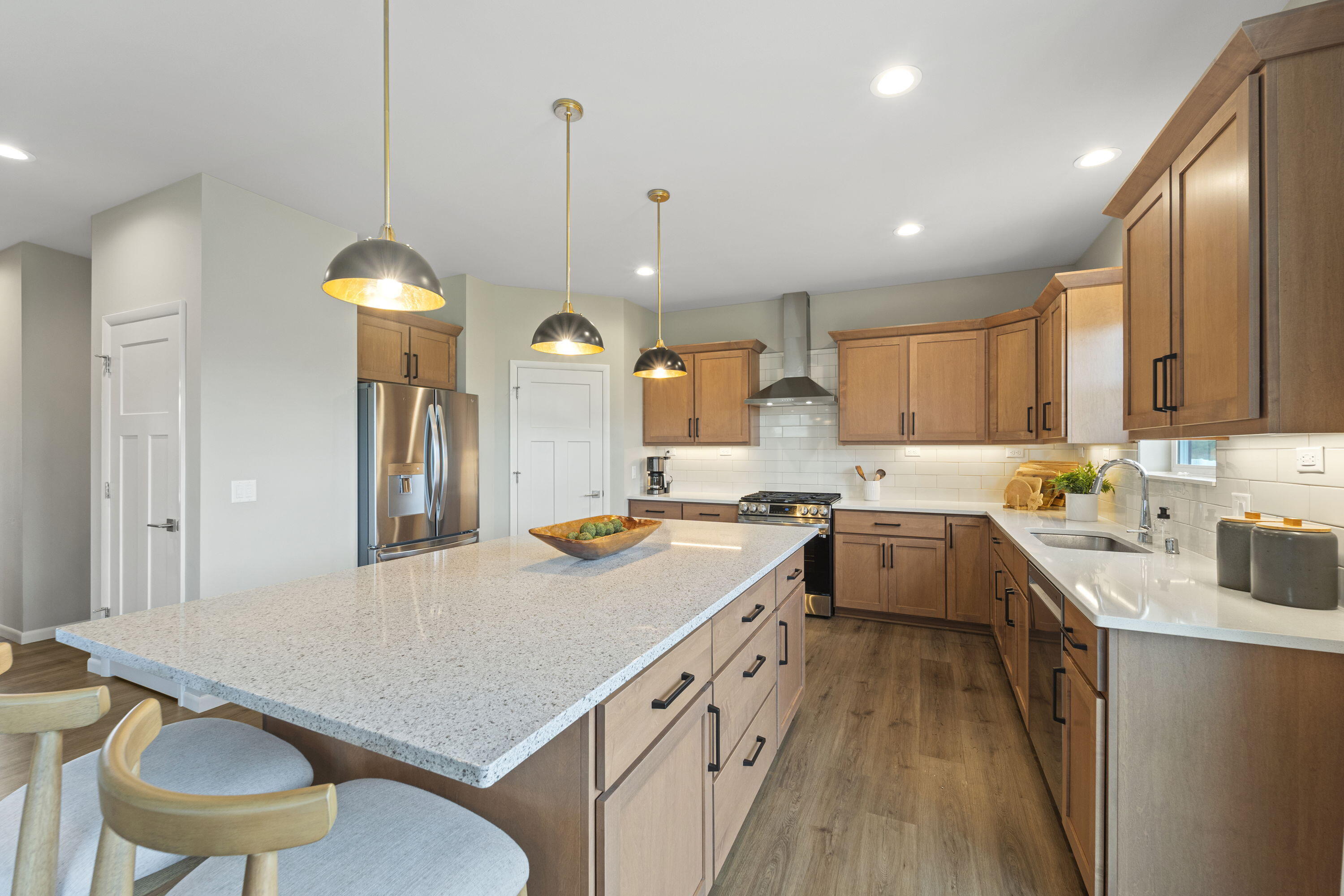 Mequon, Wisconsin, 53097, United States, 5 Bedrooms Bedrooms, ,4 BathroomsBathrooms,Residential,For Sale,1932349