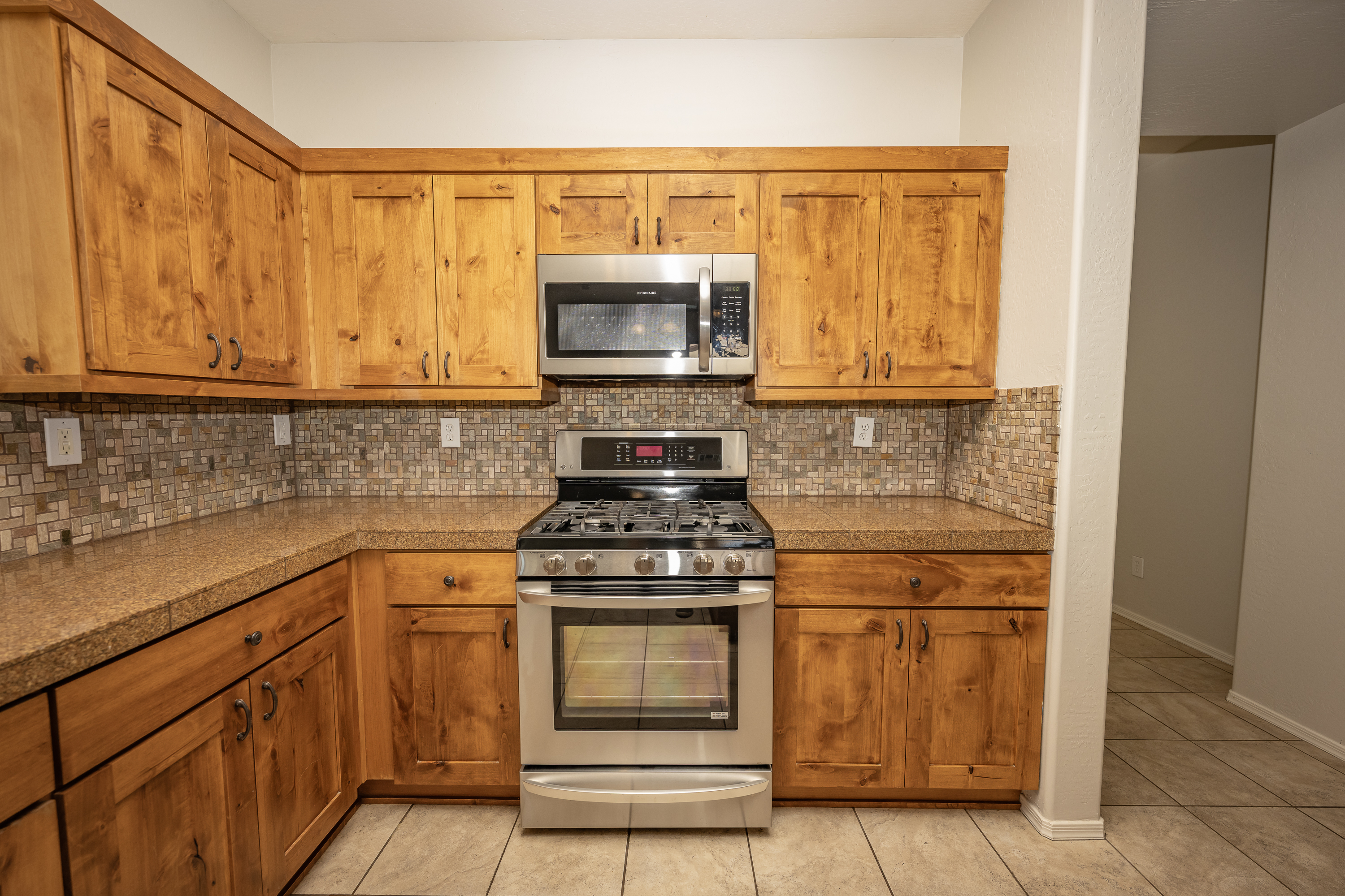 ANTHEM, Arizona, 85086, United States, 4 Bedrooms Bedrooms, ,2 BathroomsBathrooms,Residential,For Sale,1937627