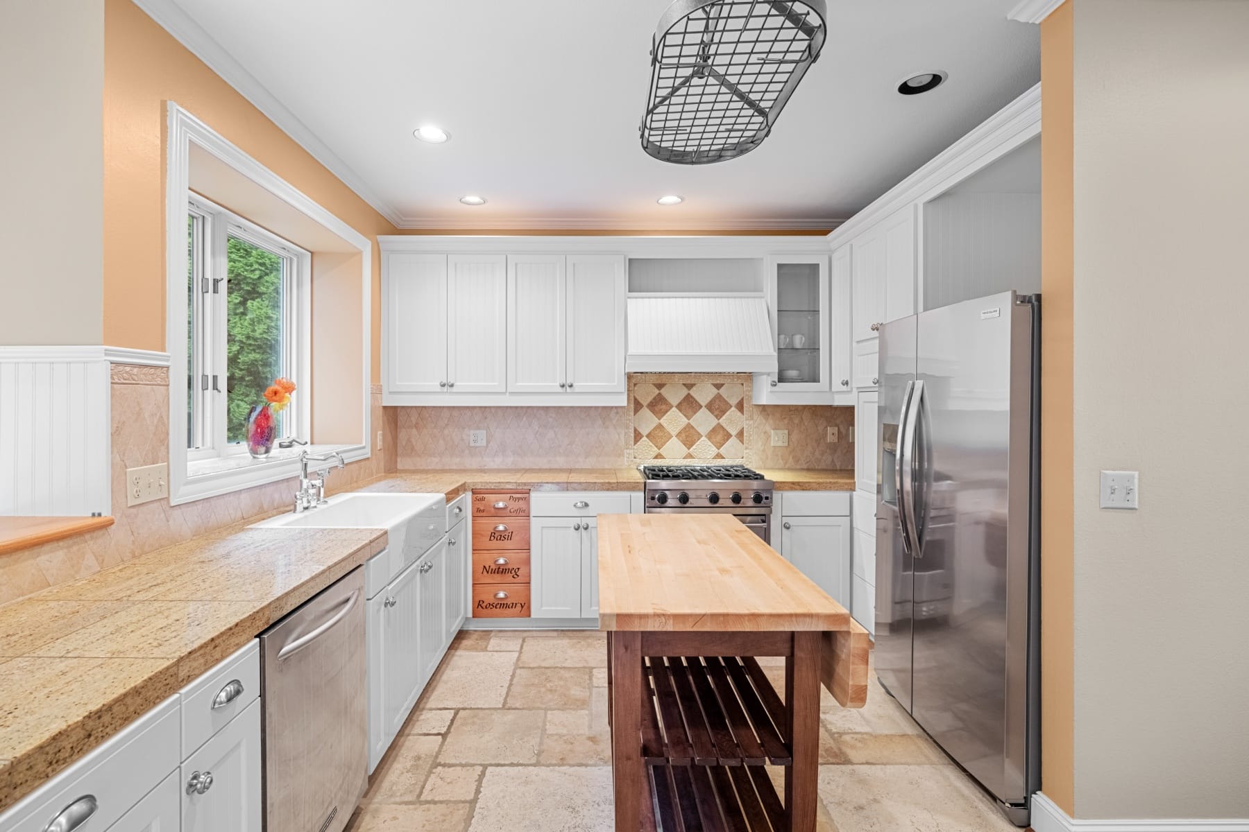 16419 LEXINGTON CT Lake Oswego, OR 97034 - 物件實景