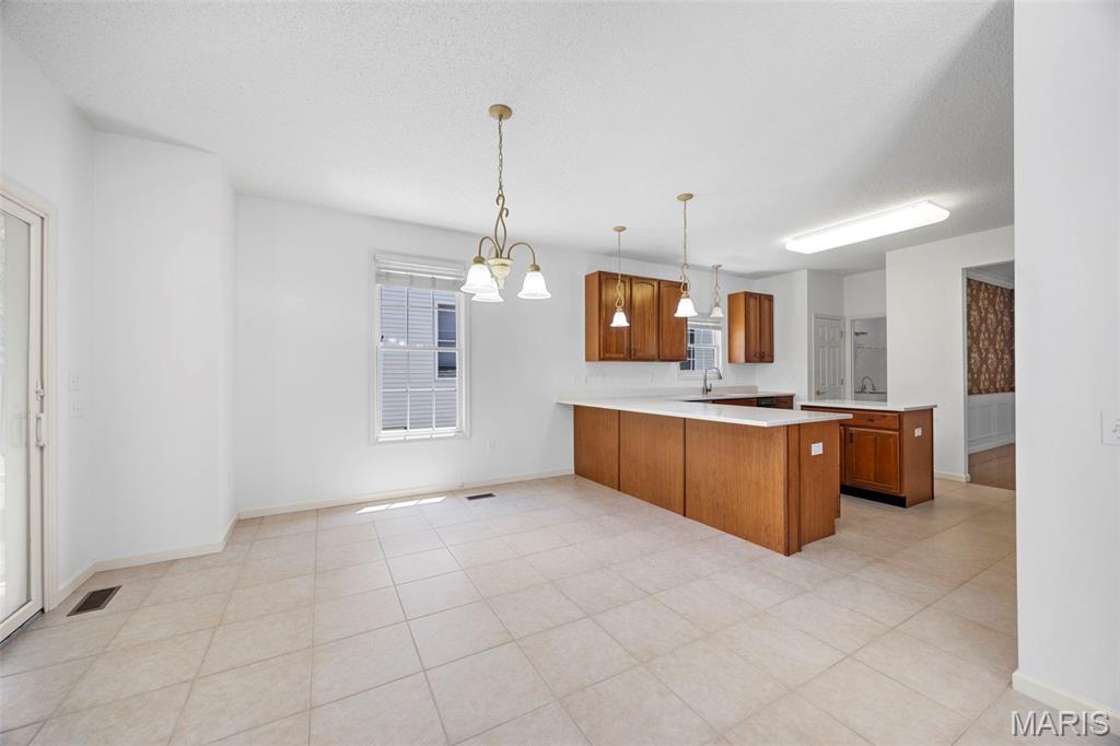 Lake St Louis, Missouri, 63367, United States, 2 Bedrooms Bedrooms, ,2 BathroomsBathrooms,Residential,For Sale,1901912