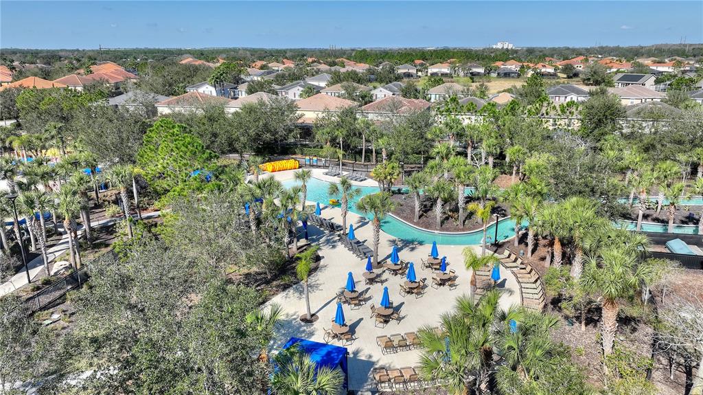 Davenport, Florida, 33837, United States, 5 Bedrooms Bedrooms, ,4 BathroomsBathrooms,Residential,For Sale,1933359