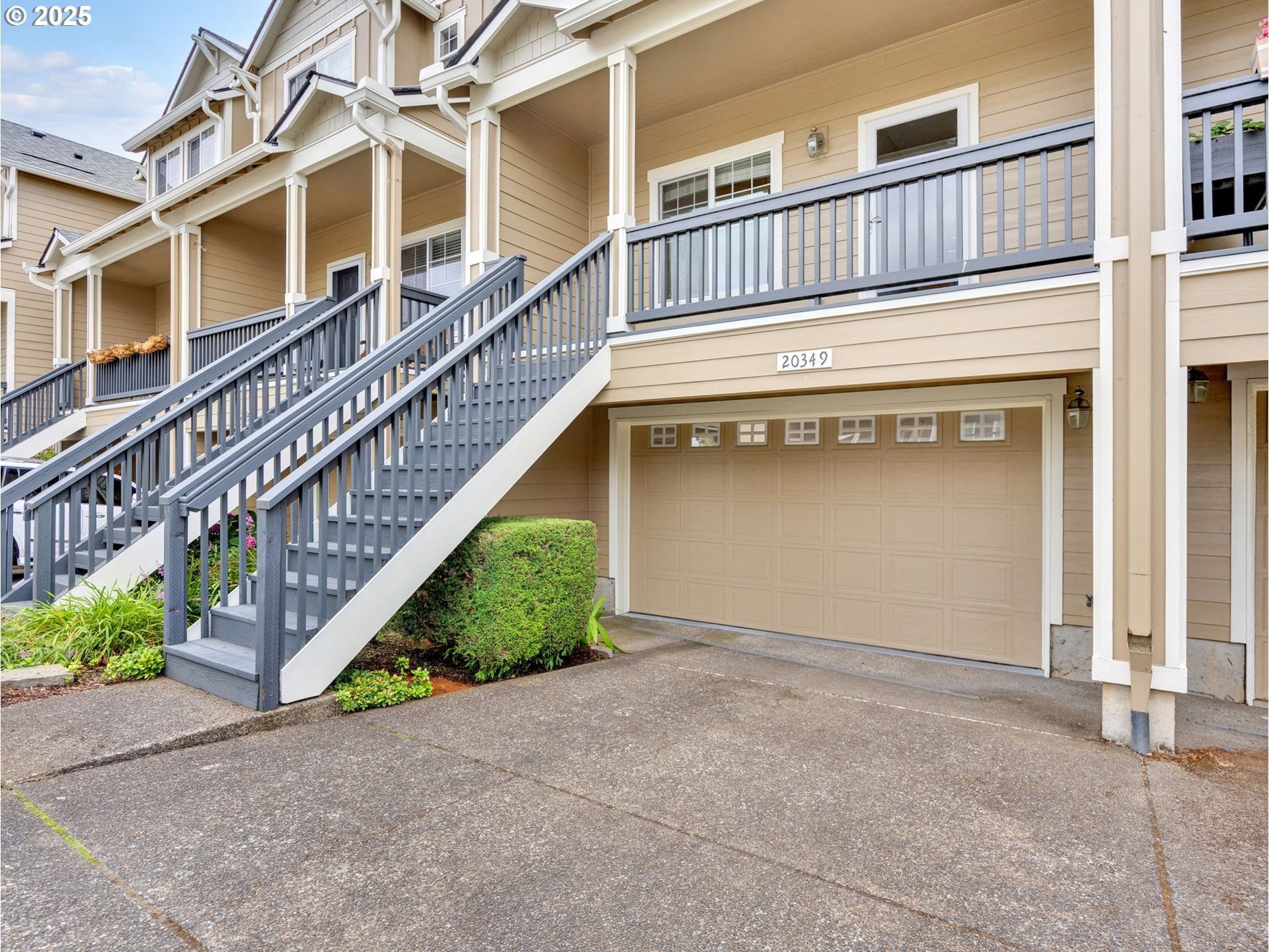 West Linn, Oregon, 97068, United States, 3 Bedrooms Bedrooms, ,3 BathroomsBathrooms,Residential,For Sale,1950039