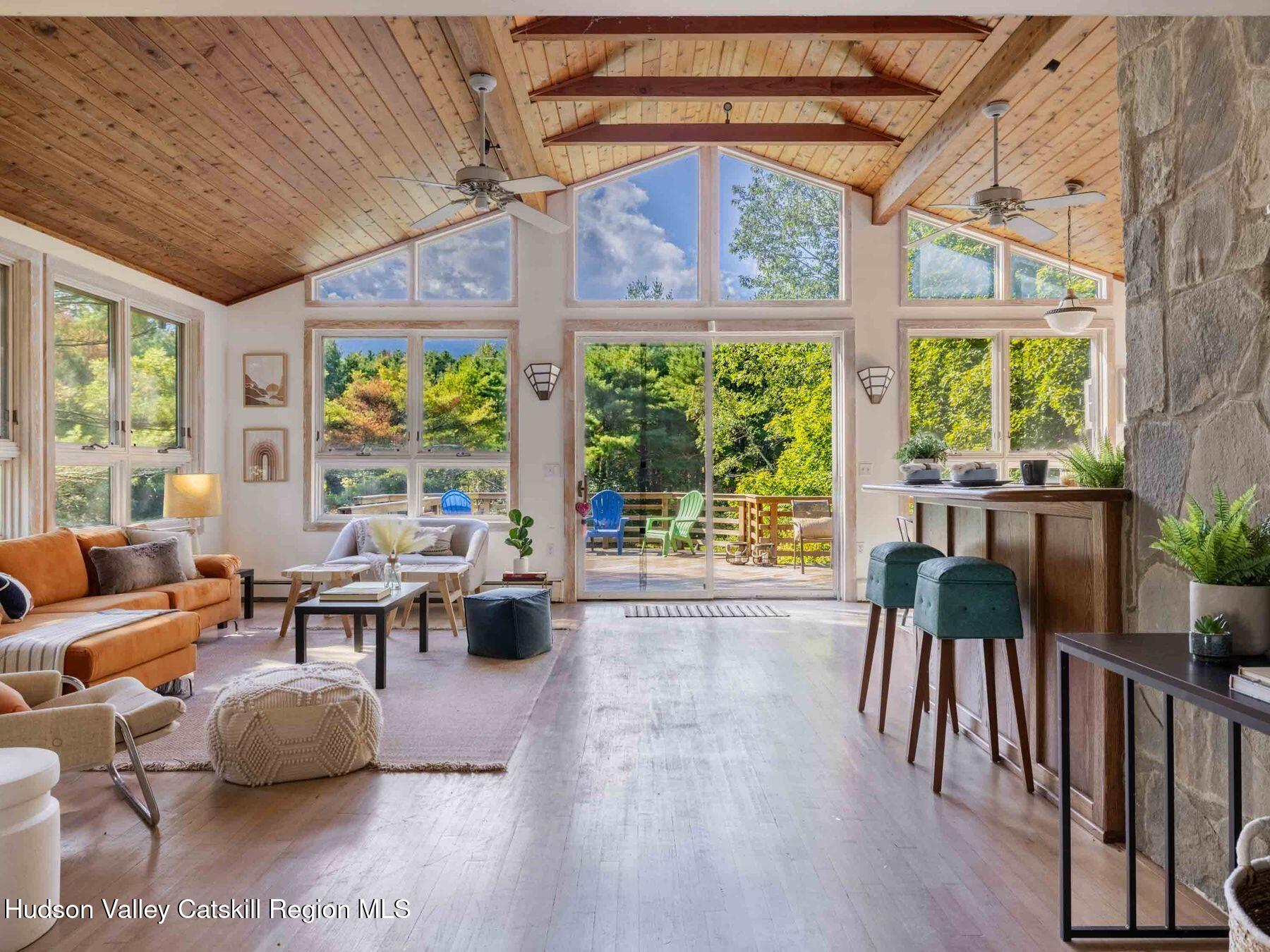 Saugerties, New York, 12477, United States, 3 Bedrooms Bedrooms, ,2 BathroomsBathrooms,Residential,For Sale,1933651