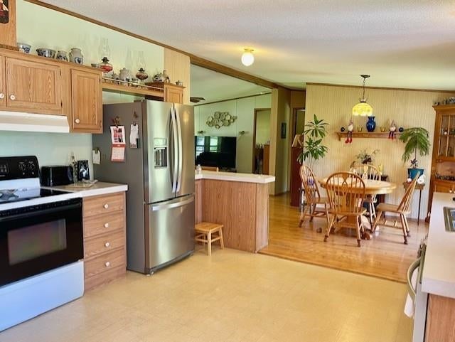 Rochester, New Hampshire, 03868, United States, 3 Bedrooms Bedrooms, ,2 BathroomsBathrooms,Residential,For Sale,1898297