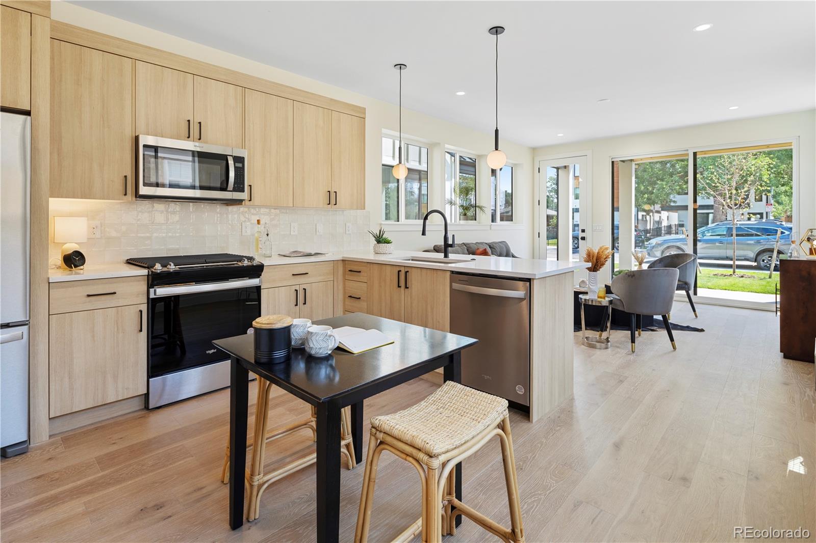 Denver, Colorado, 80204, United States, 3 Bedrooms Bedrooms, ,2 BathroomsBathrooms,Residential,For Sale,1992898