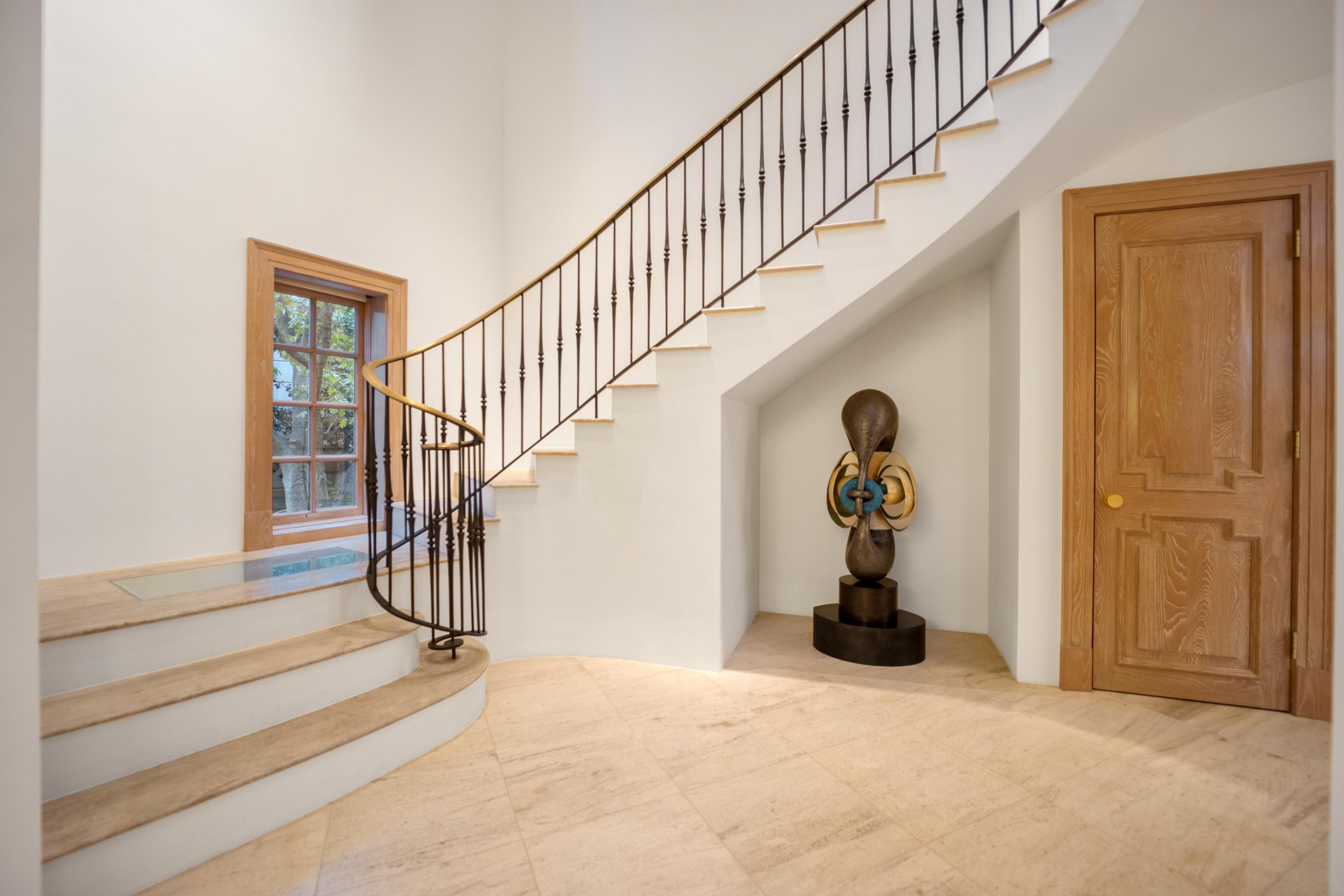  Out of This World - 物件實景