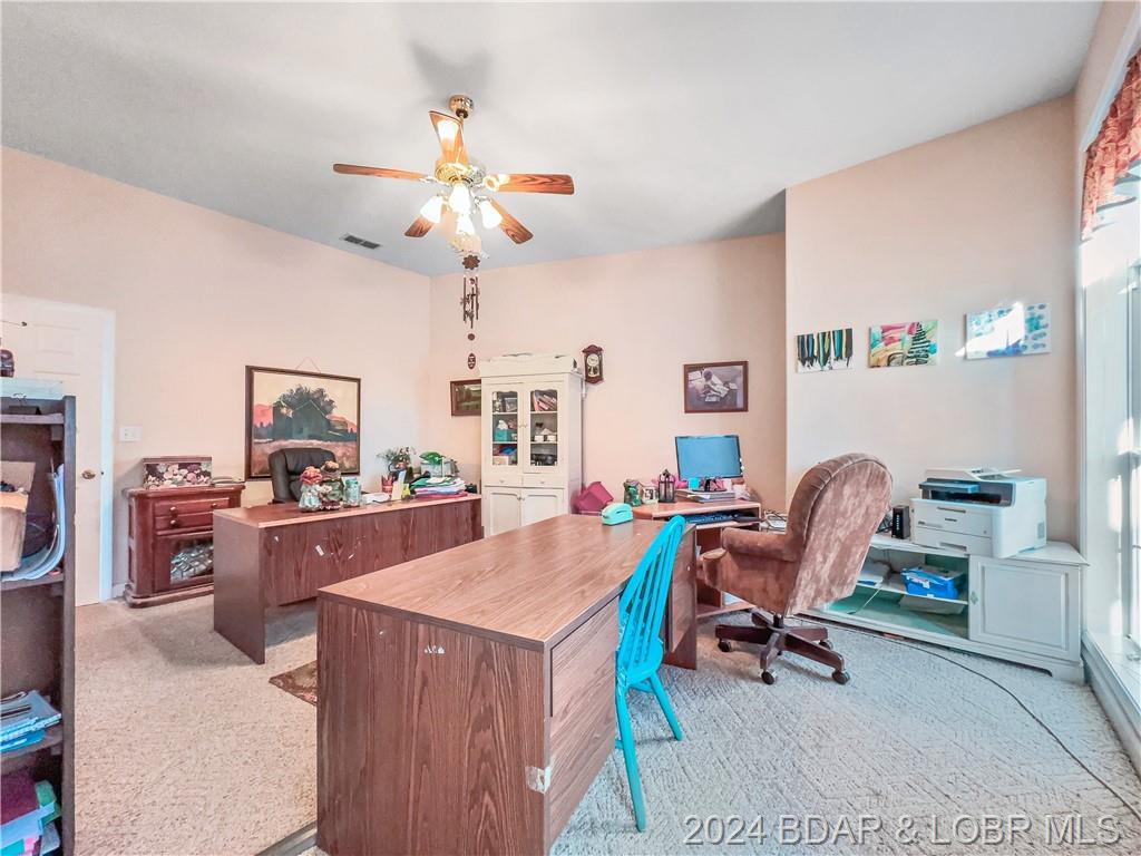Camdenton, Missouri, 65020, United States, 5 Bedrooms Bedrooms, ,5 BathroomsBathrooms,Residential,For Sale,1850367