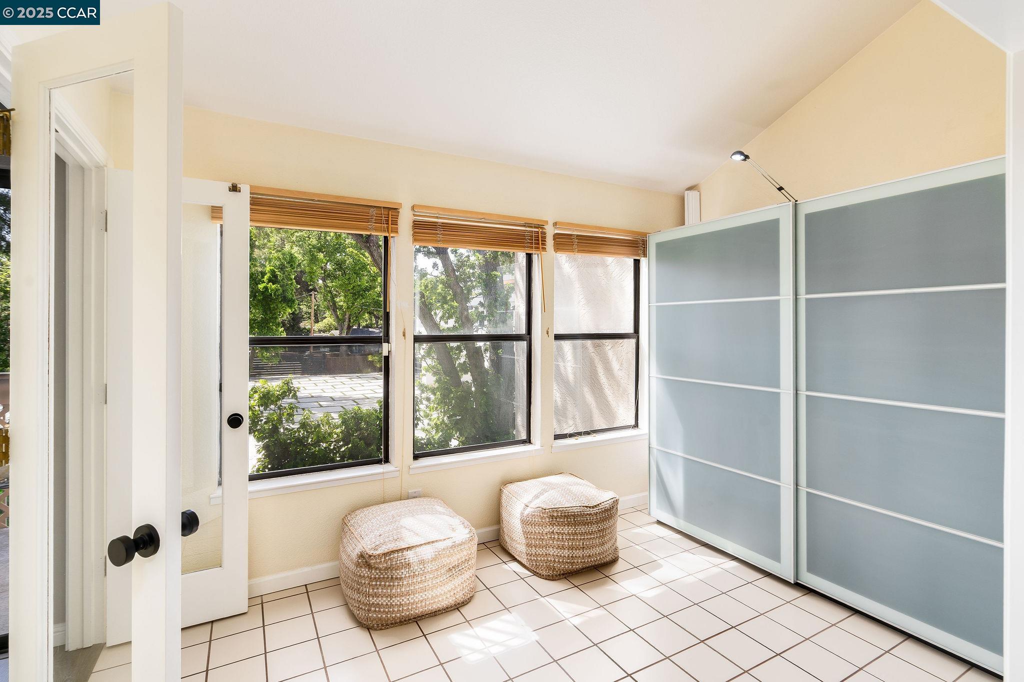 Walnut Creek, California, 94595, United States, 2 Bedrooms Bedrooms, ,1 BathroomBathrooms,Residential,For Sale,1987718