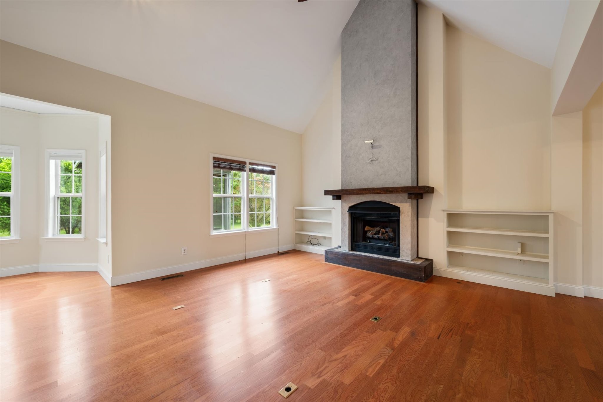  2216 Twin Peaks Ct, Spring Hill, TN, 37174 - 物件實景