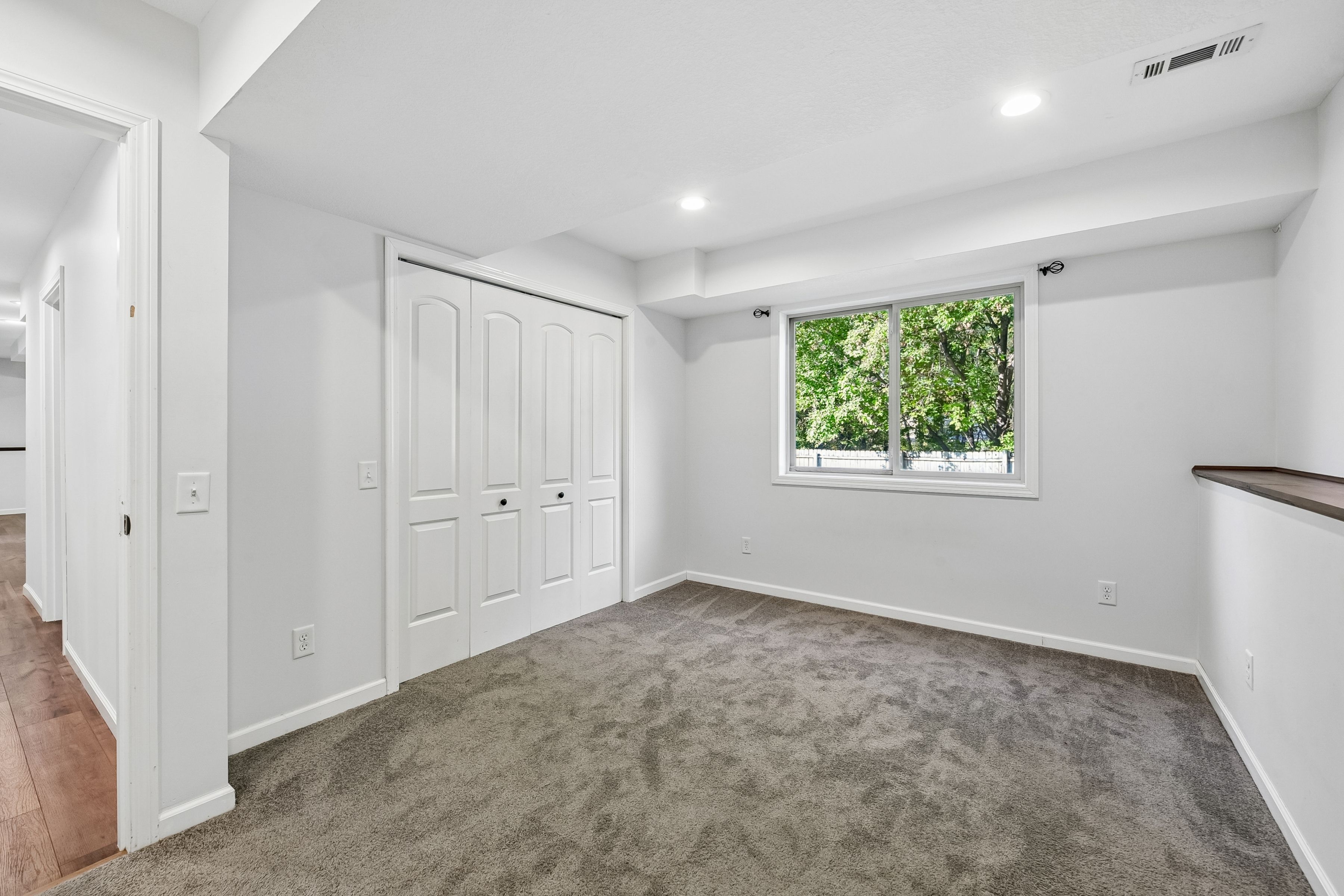  Refreshed Home in Lovely Farmington Location - 物件實景