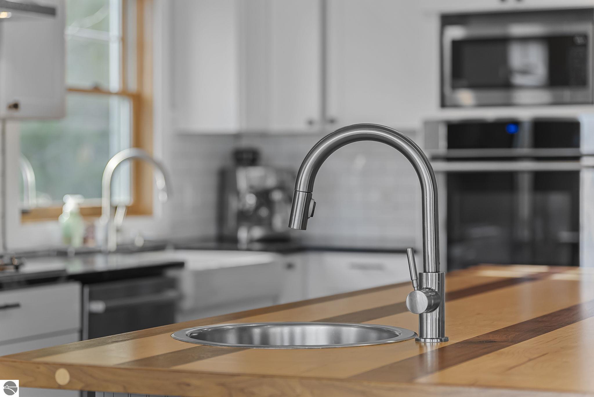 Traverse City, Michigan, 49685, United States, 7 Bedrooms Bedrooms, ,4 BathroomsBathrooms,Residential,For Sale,2005868