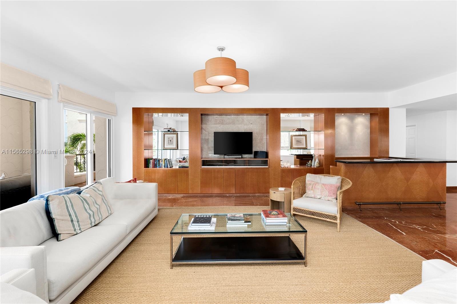 Miami Beach, Florida, 33109, United States, 3 Bedrooms Bedrooms, ,4 BathroomsBathrooms,Residential,For Sale,1926263