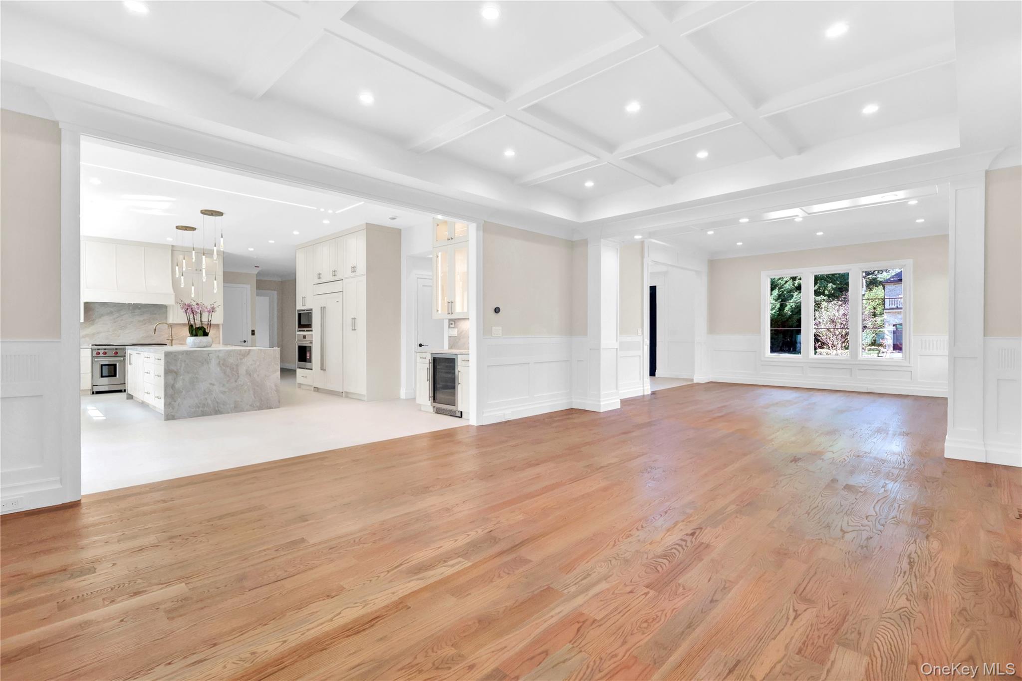 25 Hemlock Lane, Roslyn Heights, NY, 11577 - 物件實景