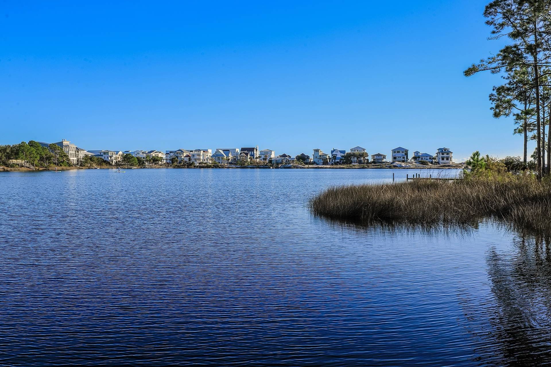  Lakefront Coastal Home With Private Pool And Dock - 物件實景