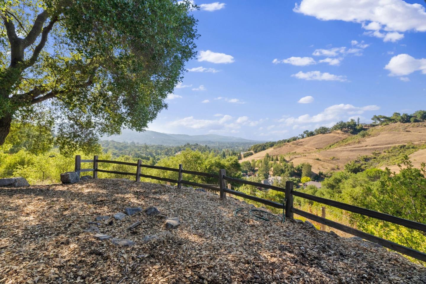 Los Gatos, California, 95032, United States, 4 Bedrooms Bedrooms, ,4 BathroomsBathrooms,Residential,For Sale,1918329