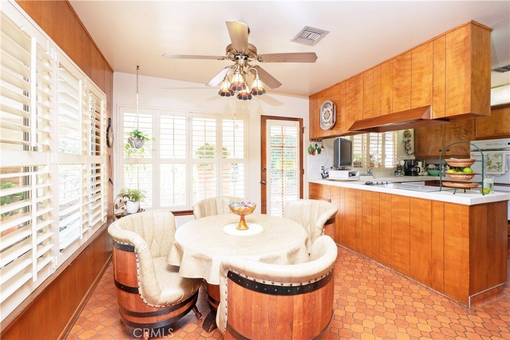 La Verne, California, 91750, United States, 3 Bedrooms Bedrooms, ,2 BathroomsBathrooms,Residential,For Sale,1981823