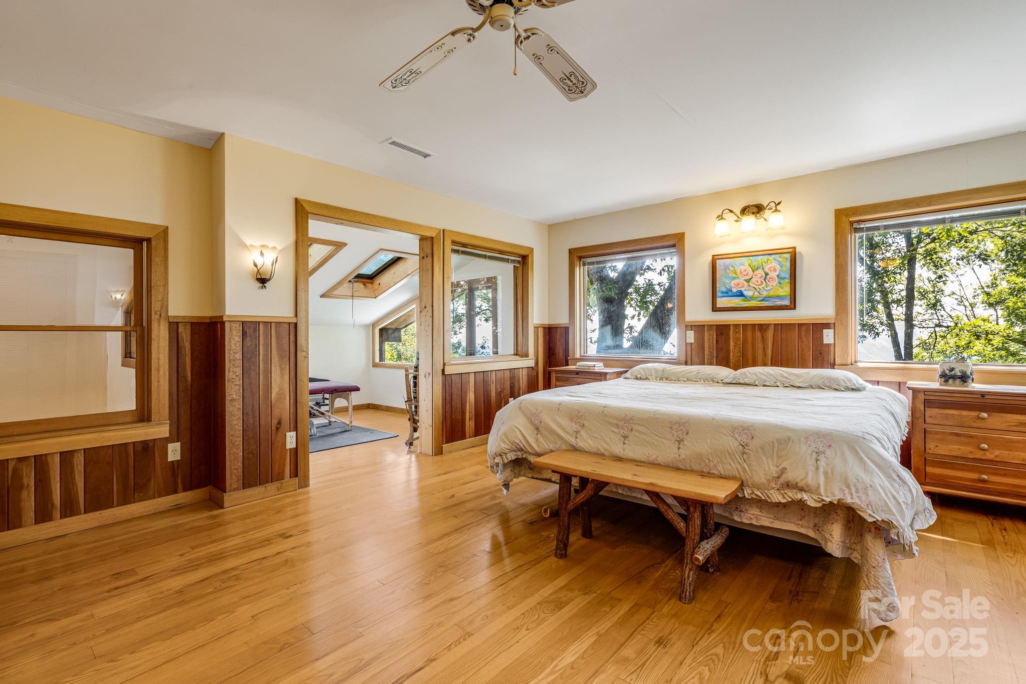 Little Switzerland, North Carolina, 28752, United States, 3 Bedrooms Bedrooms, ,3 BathroomsBathrooms,Residential,For Sale,1949808