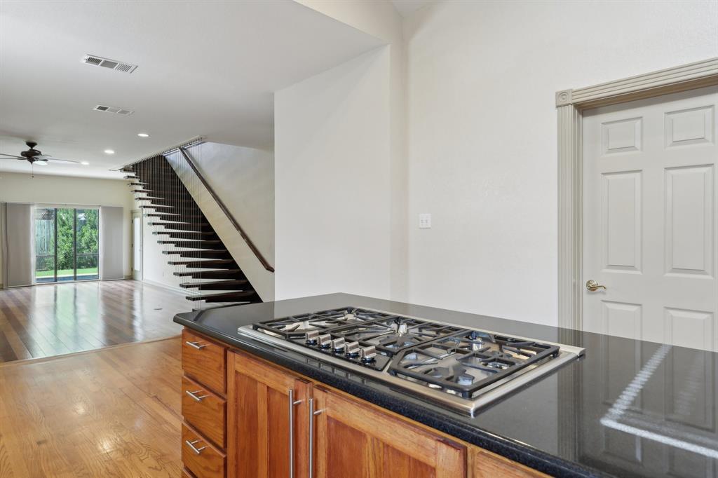 Fort Worth, Texas, 76107, United States, 5 Bedrooms Bedrooms, ,3 BathroomsBathrooms,Residential,For Sale,1915369