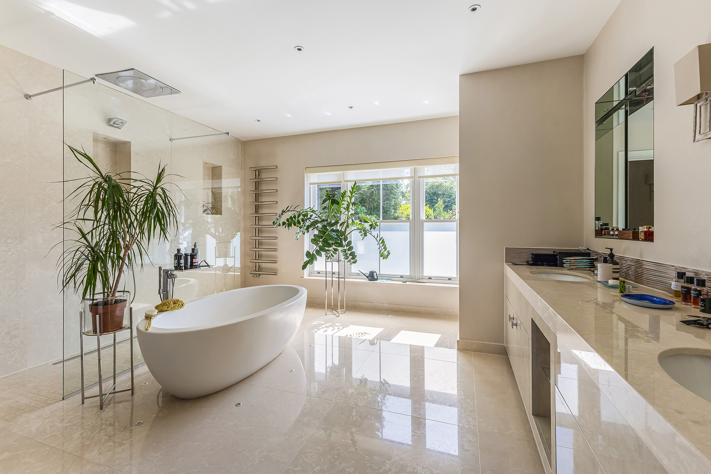  A Magnificent Contemporary Mansion in Ascot - 物件實景