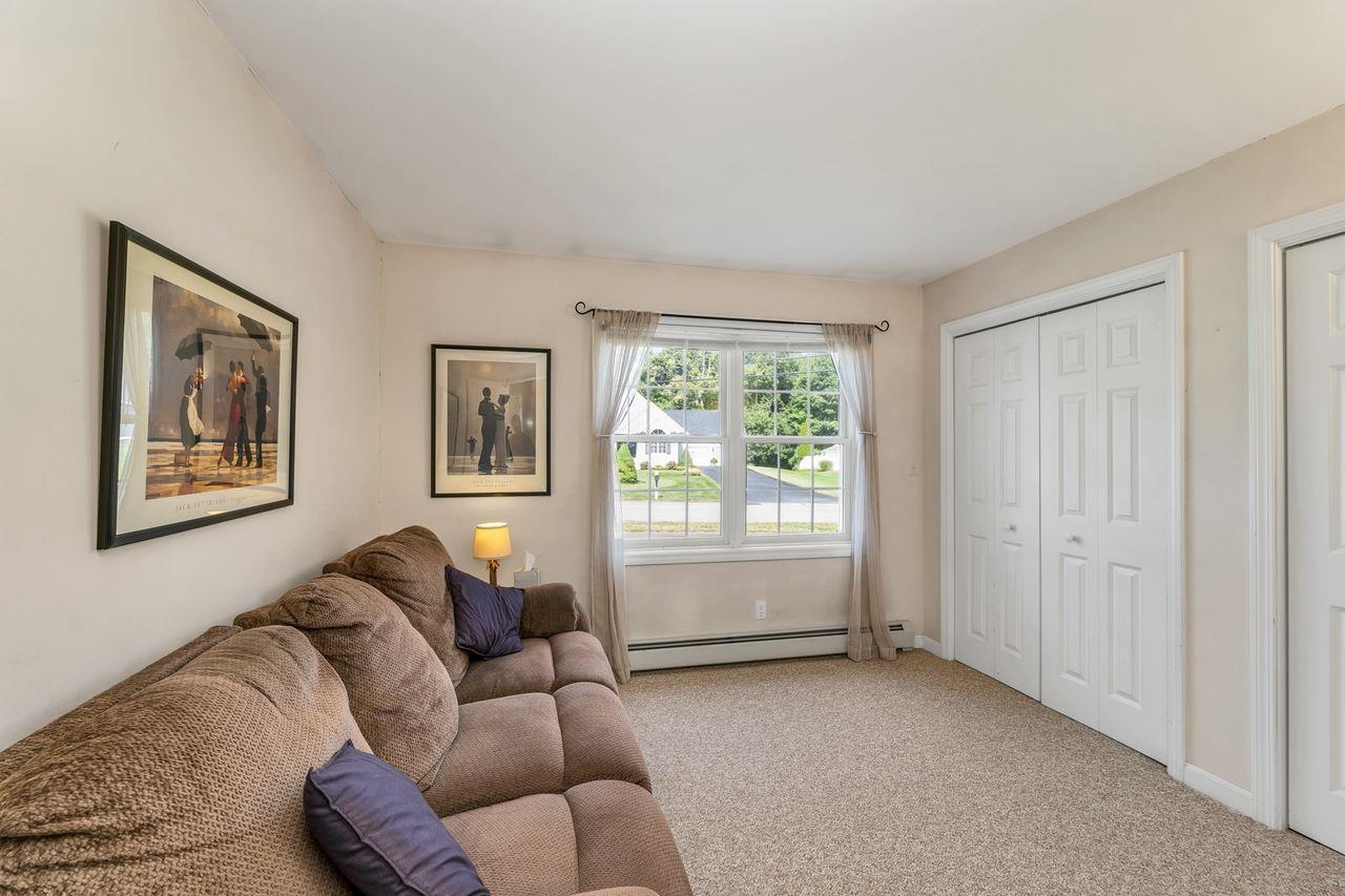 Seabrook, New Hampshire, 03874, United States, 3 Bedrooms Bedrooms, ,2 BathroomsBathrooms,Residential,For Sale,1986462