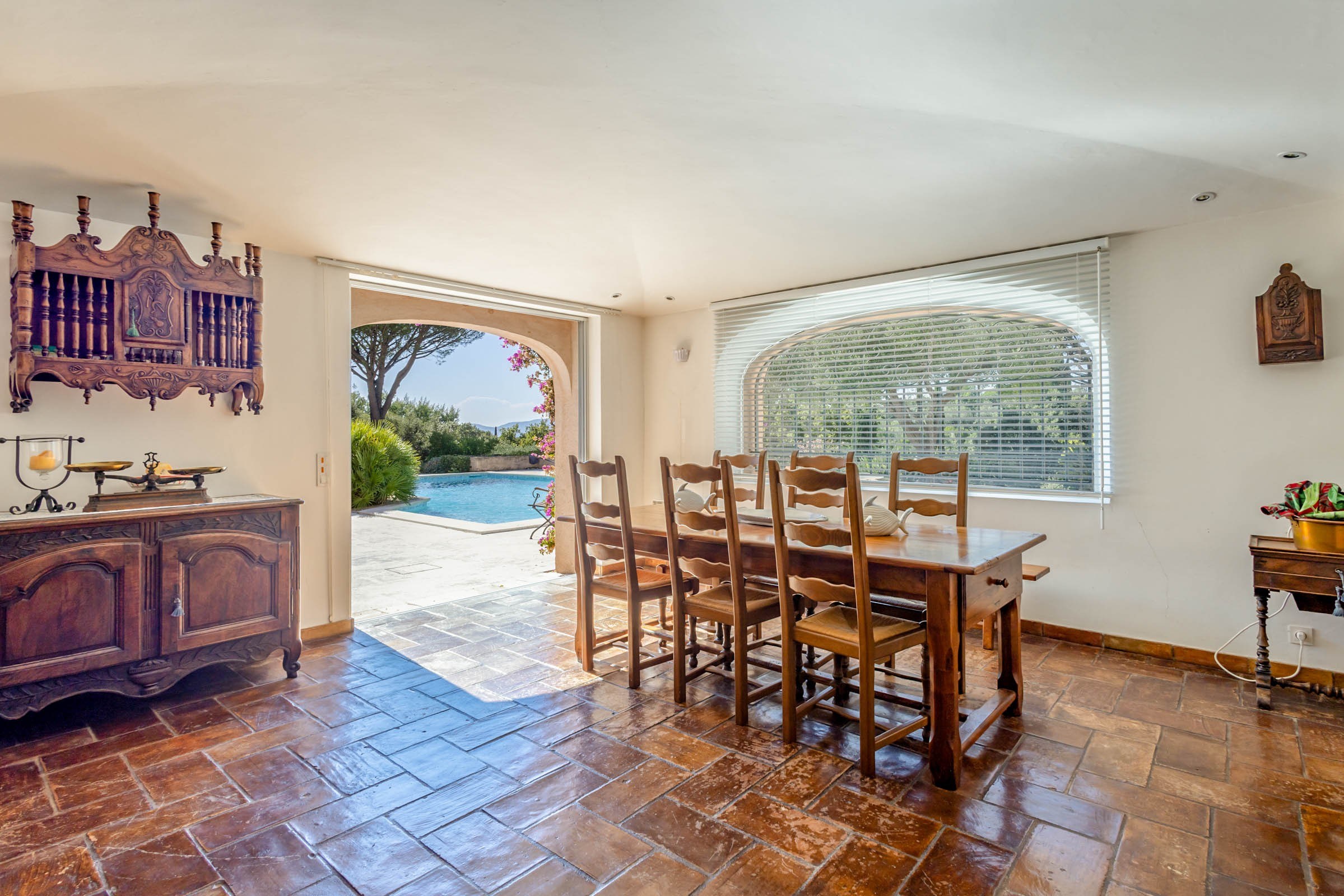  Provençal villa with pool for sale in Grimaud, near Guerrevieille beach - 物件實景