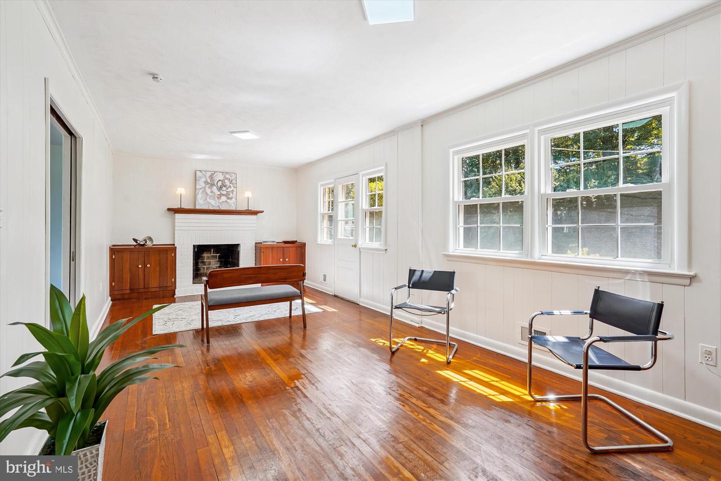 Bethesda, Maryland, 20817, United States, 4 Bedrooms Bedrooms, ,3 BathroomsBathrooms,Residential,For Sale,1934695