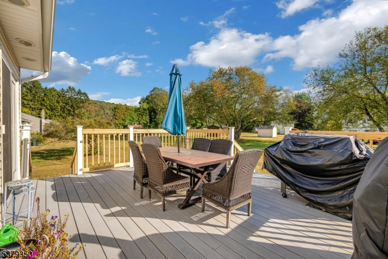 Mount Olive Twp., New Jersey, 07840, United States, 5 Bedrooms Bedrooms, ,4 BathroomsBathrooms,Residential,For Sale,2002933