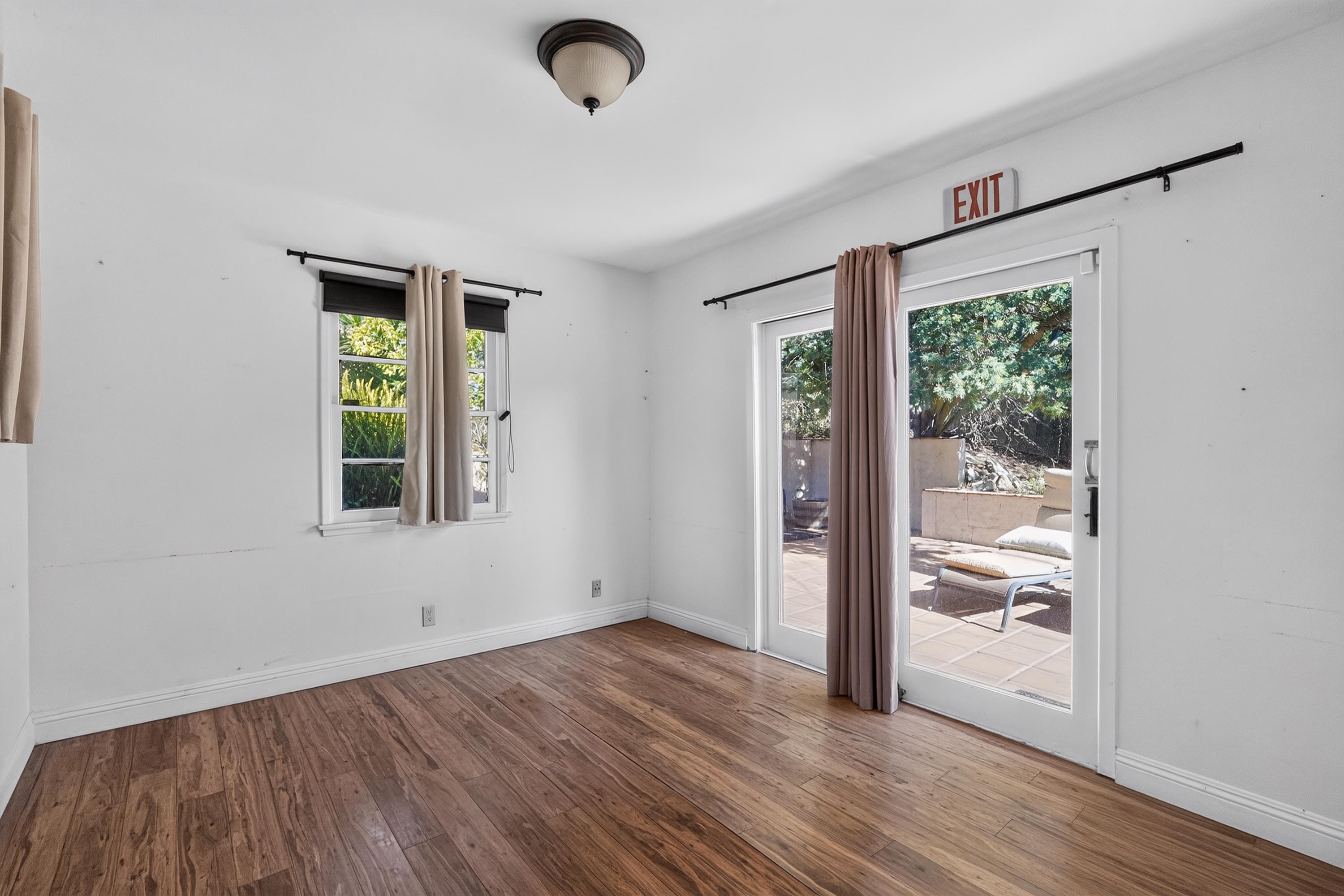  8207 Mulholland Drive - 物件實景