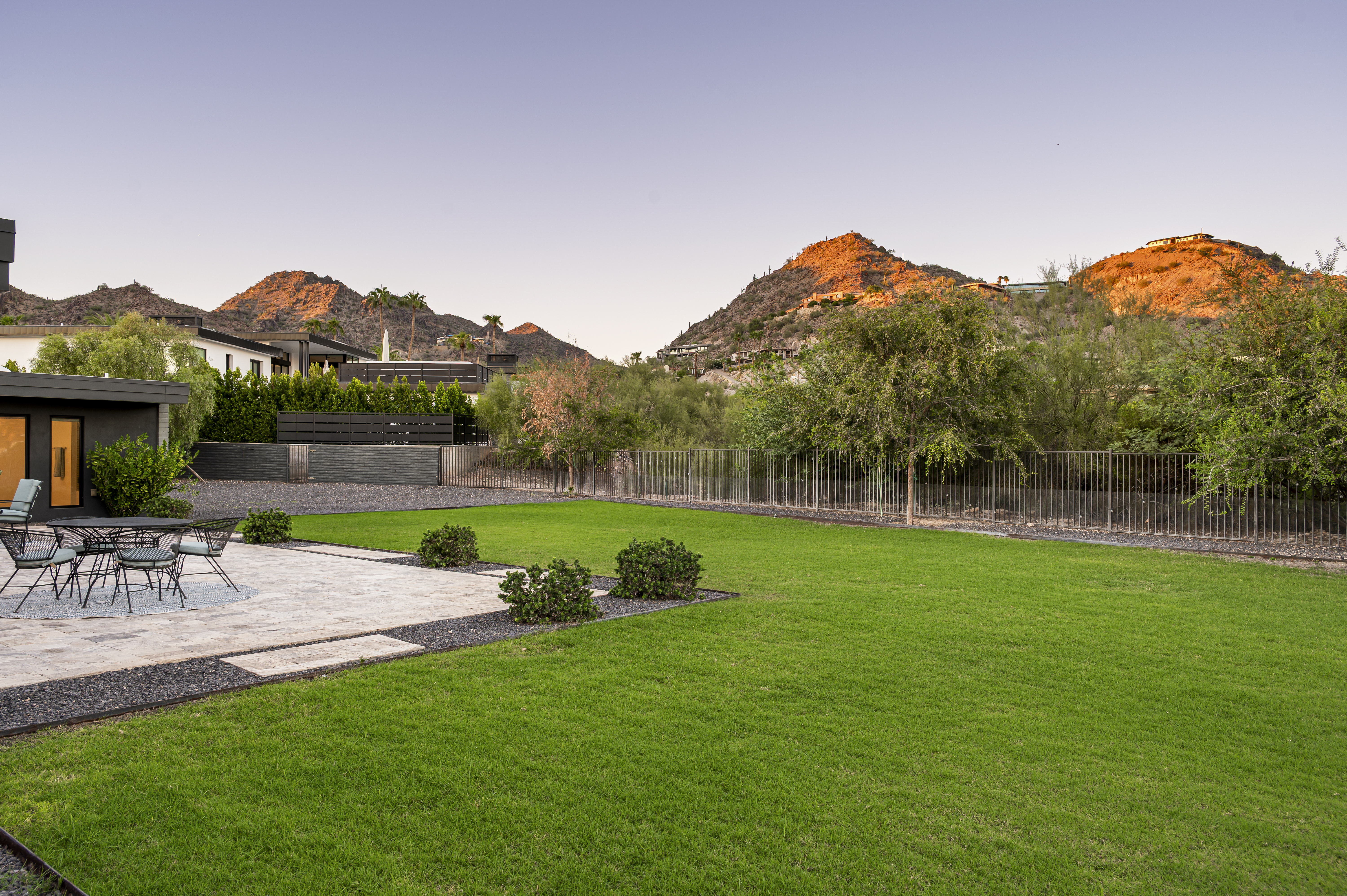  4020 E Sierra Vista Drive  Scottsdale, AZ - 物件實景